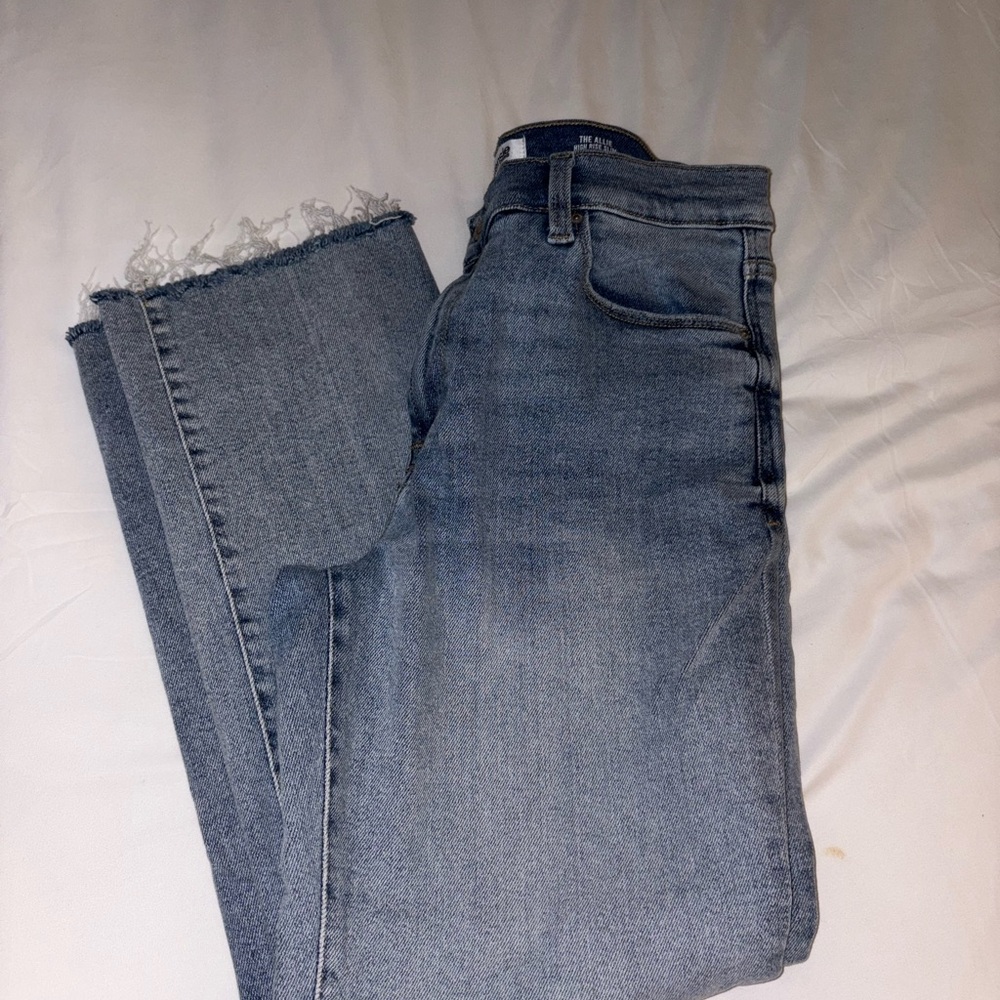 Kensie Straight Leg Blue Jeans